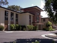 .benowa1[1].jpg